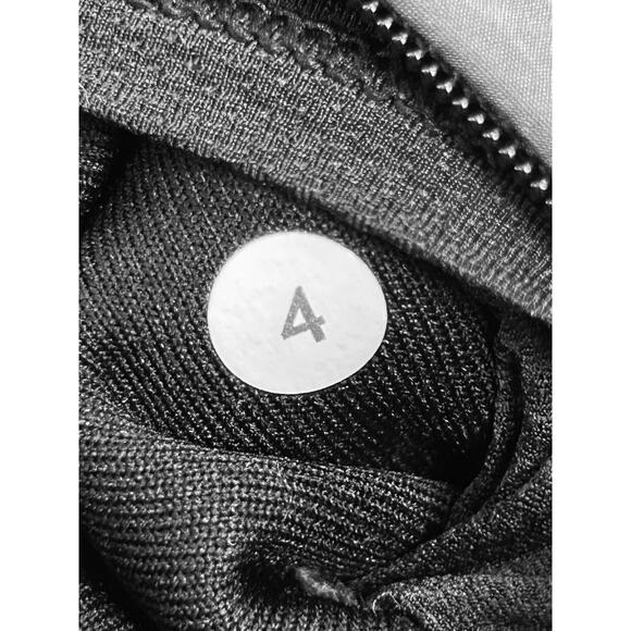 Lululemon Snug Sprinter Jacket Womens Size 4 Black Hooded Polartec Fleece Lined - Picture 8 of 8